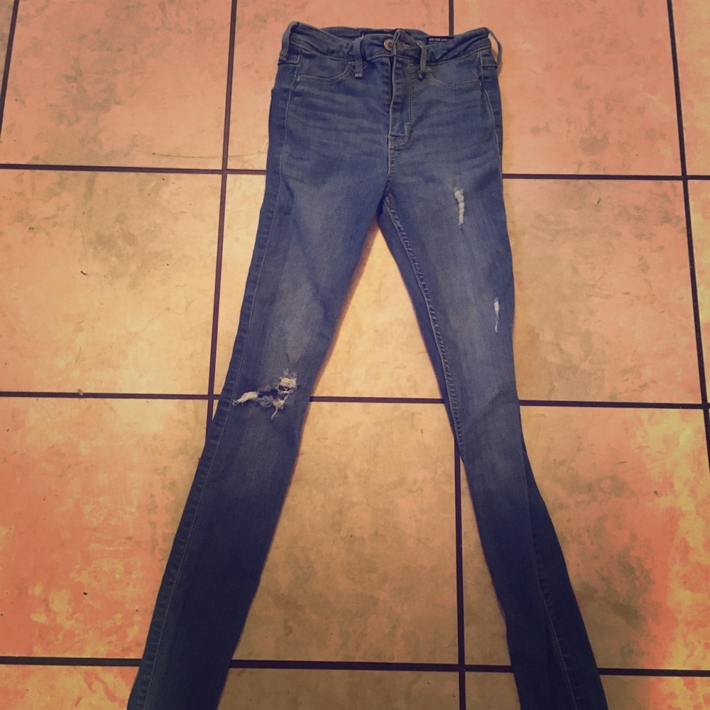 Hollister jeans